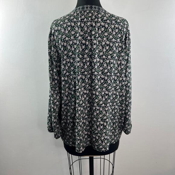 Velvet By Graham And Spencer Multi Top Floral Split Neck Pullover Sz X-Large XL - Picture 7 of 10